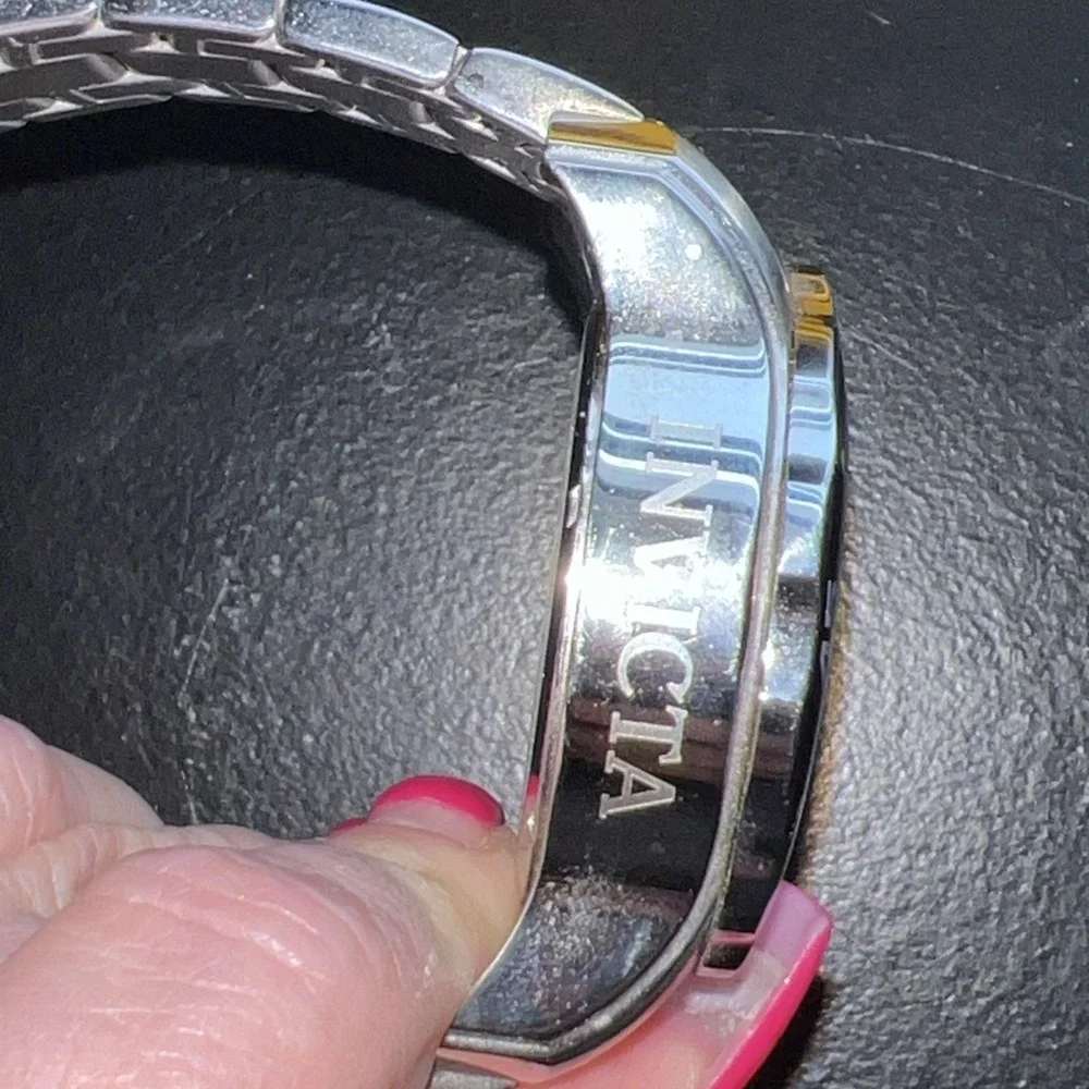 Invicta pro diver